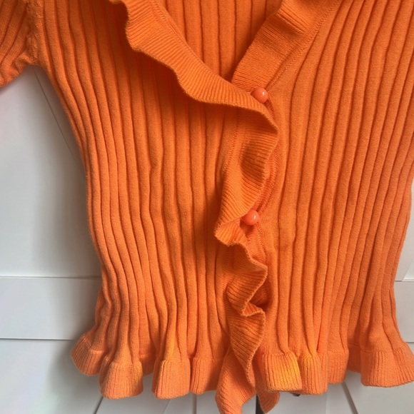 BCBG Generation Orange ruffle button up sweater top, size small, NWOT - Picture 3 of 5